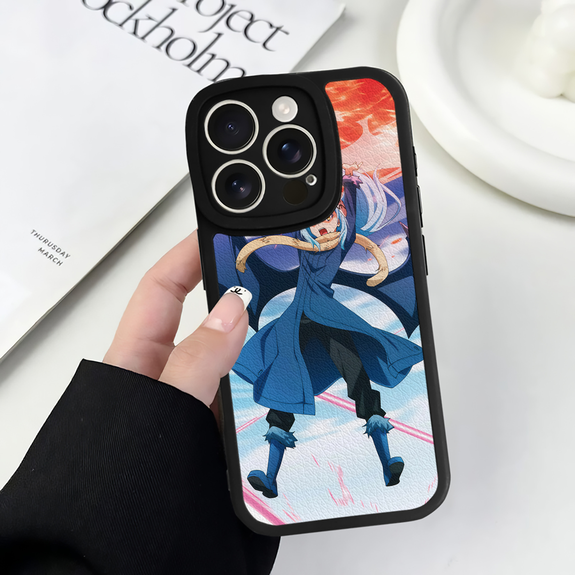 （画像用） 転スラ Regarding Reincarnated to Slime 【iPhone 16シリーズ対応】シリコンスマホケース（レザー調） 材質：シリコン